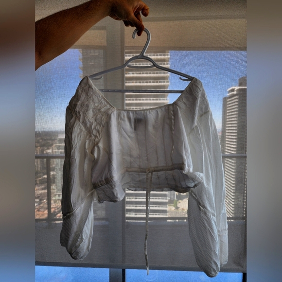 BCBG cropped peasant top - Picture 1 of 3